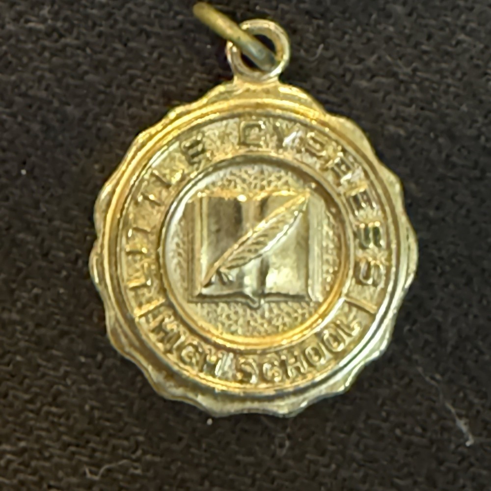 Vintage‎ Little Cypress High School Quill & Scroll Charm Gold Tone